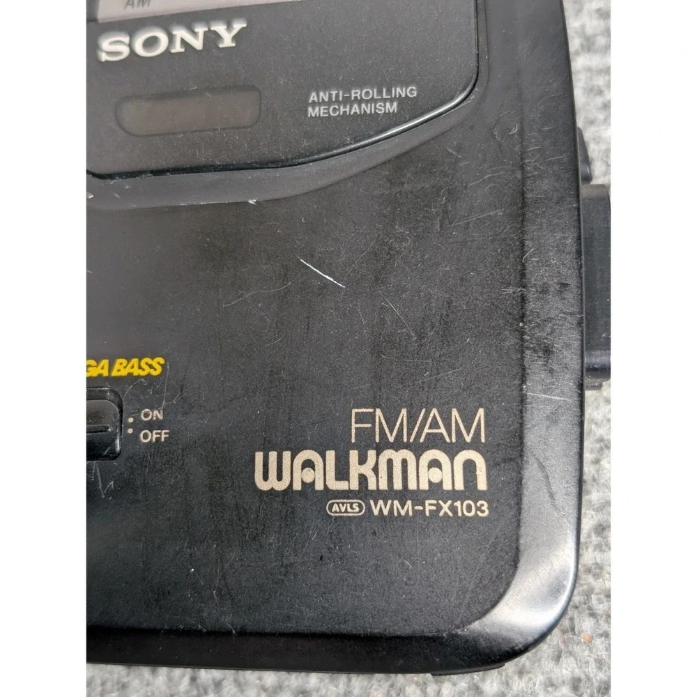 Sony Walkman FM/AM WM-FX103 Radio Cassette Player Mega Base Anti-Rolling‎ Black